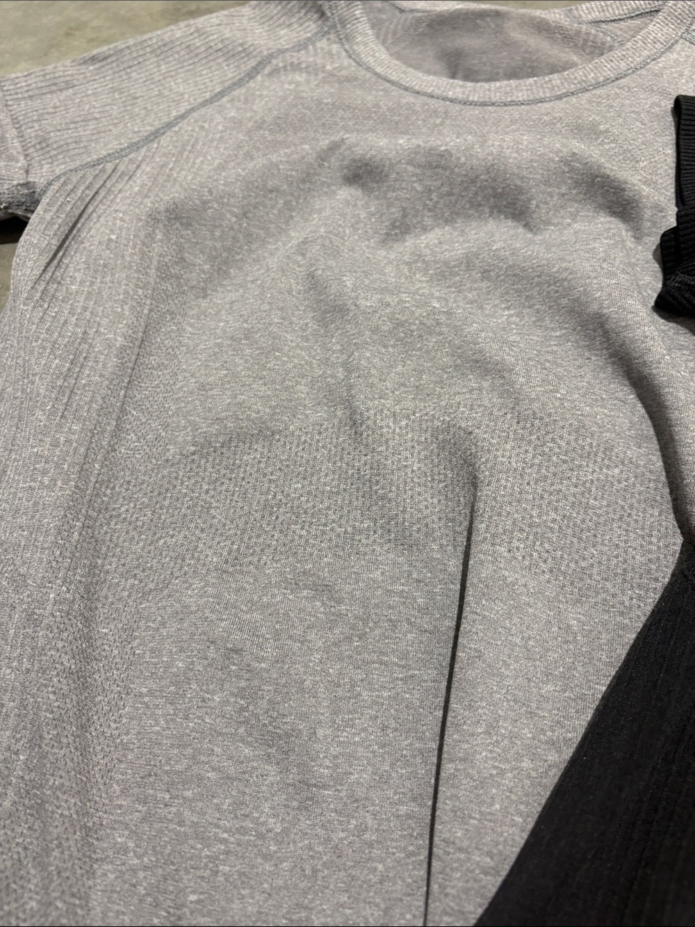 Old Navy Women's Active TWO Short Sleeve Crew Tees - Black & Light Gray - Picture 2 of 4
